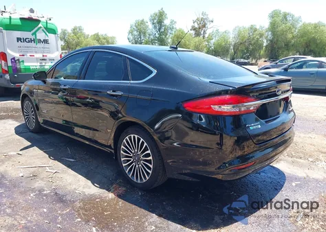 2017 Ford Fusion Energi Titanium из США, поврежденный, VIN 3FA6P0SU7HR379859